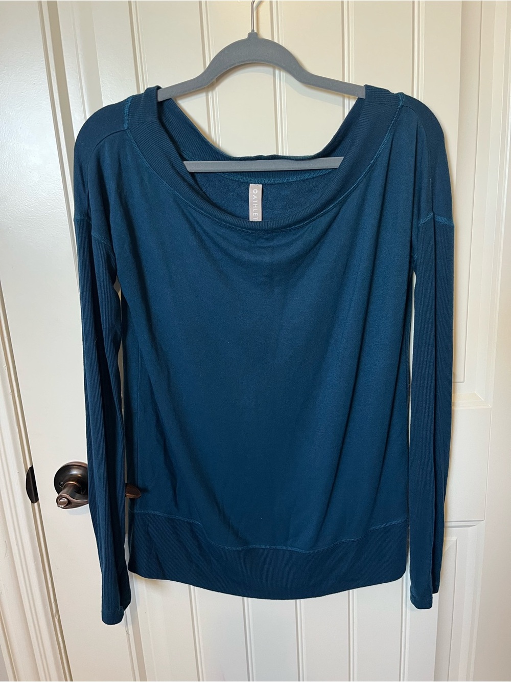 Athleta Teal Long-Sleeve Scoop Neck Top